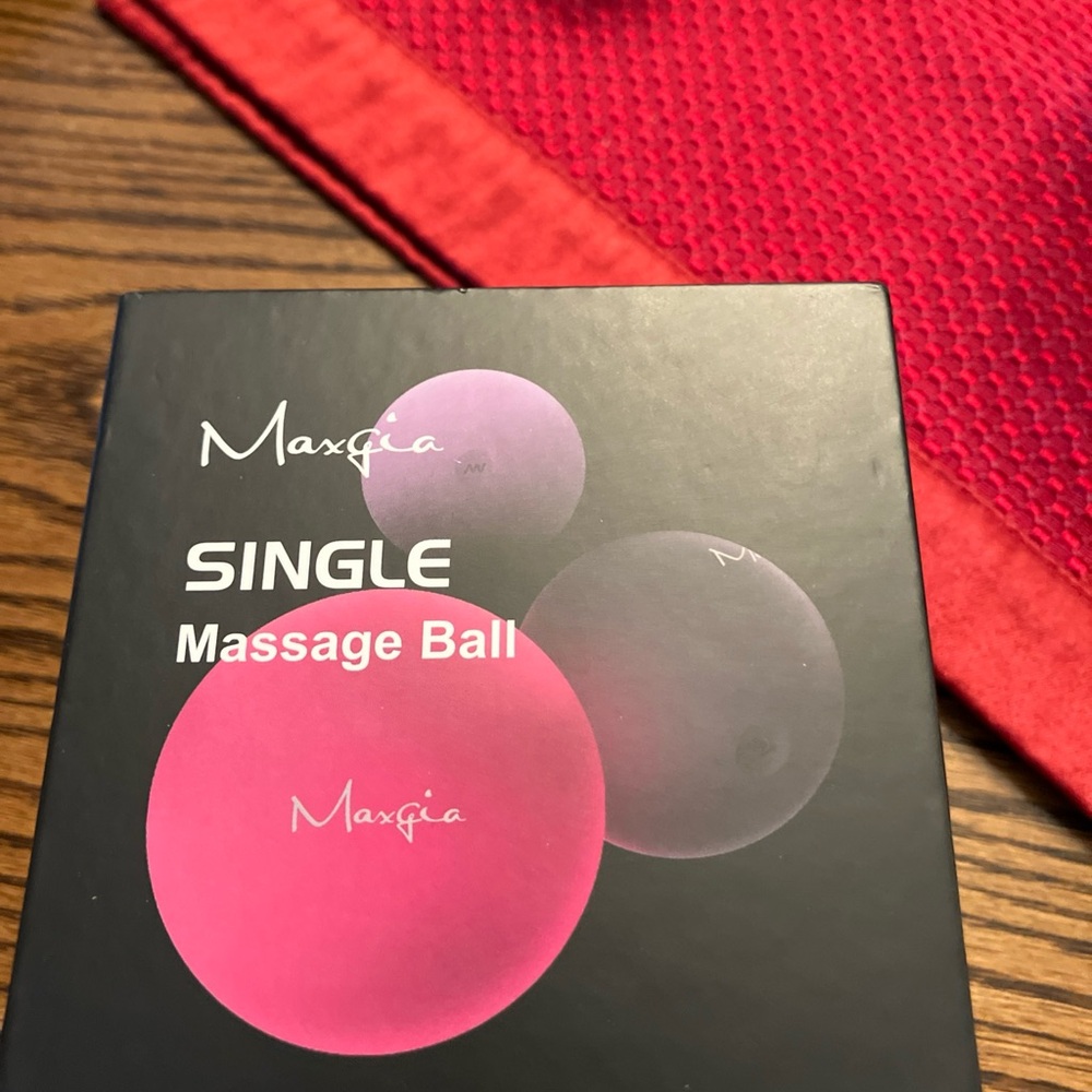 Maxgia Single Massage Ball - Pink and Black